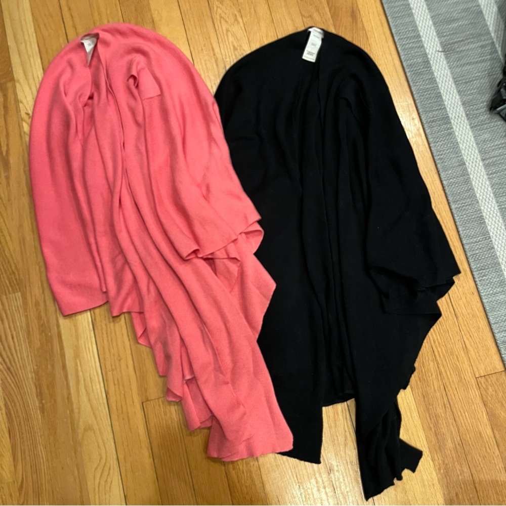 Soft Surroundings Set of 2 Stassi Sweater Cotton Shawl Wraps - Coral and Black - Picture 3 of 7